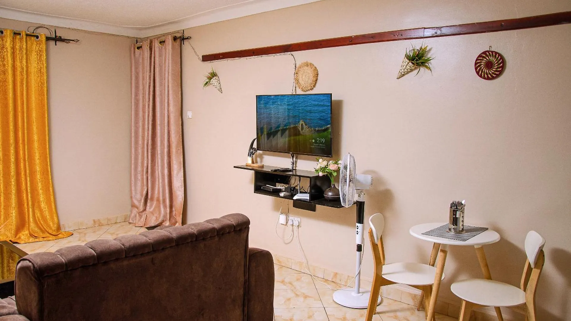 Apartment Ferienwohnung Muggiez Olive, Kira Kampala